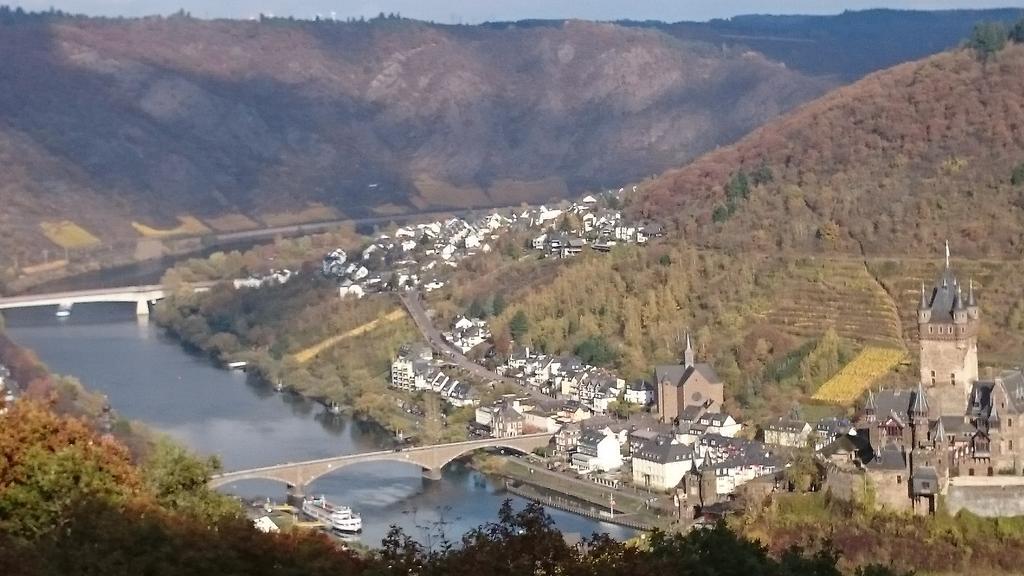 Ferienwohnungen Am Bruttiger Moselsteig Exterior foto