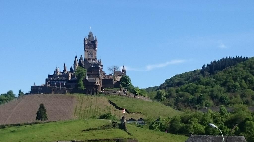 Ferienwohnungen Am Bruttiger Moselsteig Exterior foto